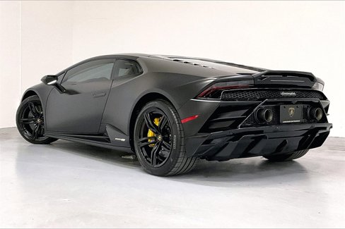 Used 2022 Lamborghini Huracan EVO image 6
