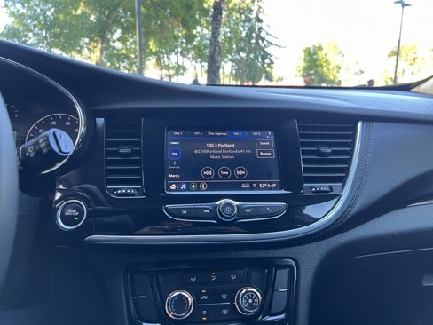 Used 2022 Buick Encore Preferred image 15