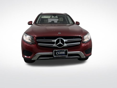 Used 2019 Mercedes-Benz GLC 300 w/ Parking Assistance Package image 2