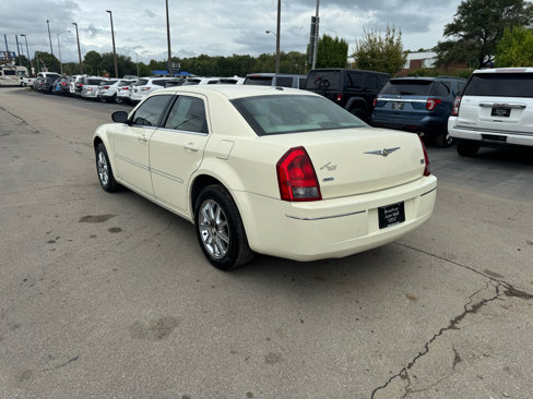 Used 2007 Chrysler 300 Touring L w/ Luxury Group image 5