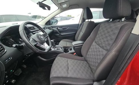 Used 2018 Nissan Rogue Sport SV w/ SV All-Weather Package image 14