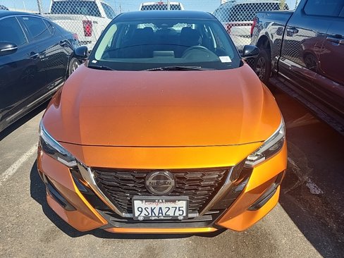 Used 2021 Nissan Sentra SR image 2