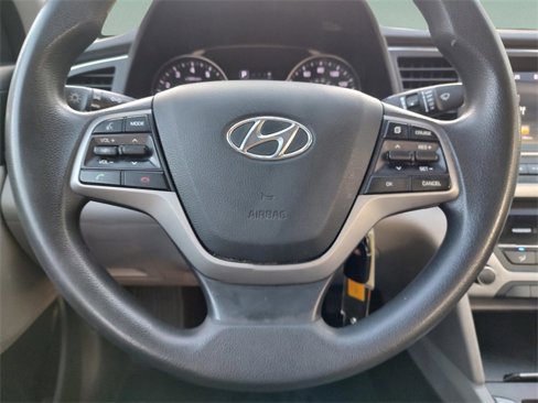 Used 2018 Hyundai Elantra SEL image 14