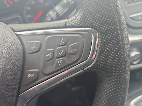 Used 2019 Chevrolet Equinox LS image 15