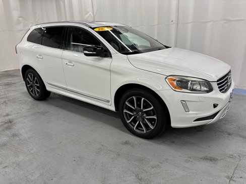 Used 2017 Volvo XC60 T6 Dynamic w/ Climate Package image 7