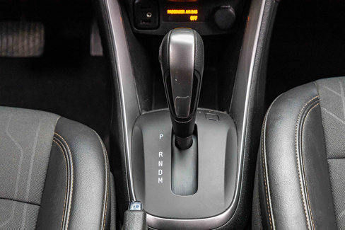 Used 2022 Chevrolet Trax LT w/ LT Convenience Package image 14
