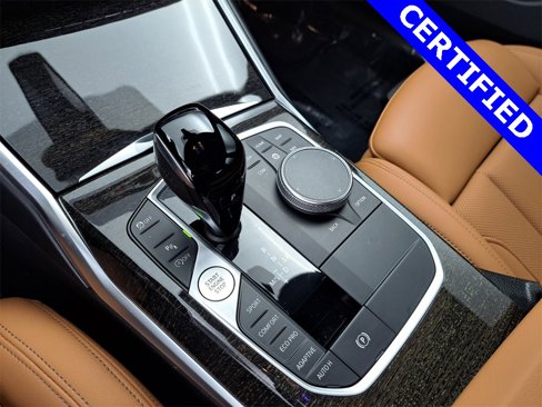Certified 2022 BMW 330i Sedan w/ M Sport Package image 24
