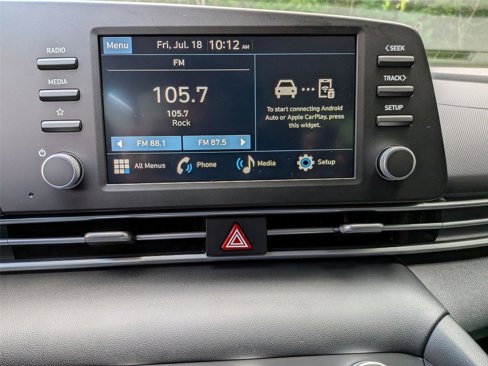 New 2025 Hyundai Elantra SE image 20