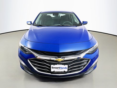 Used 2023 Chevrolet Malibu LT image 2