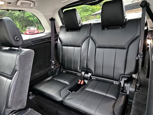 Used 2018 Land Rover Discovery SE image 53