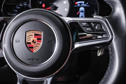Certified 2018 Porsche 718 Cayman S image 19