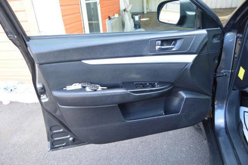 Used 2010 Subaru Outback 2.5i Premium w/ Protection Package 1A image 30