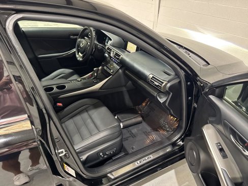 Used 2016 Lexus IS 200t image 53