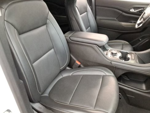 Used 2023 GMC Acadia SLT image 16