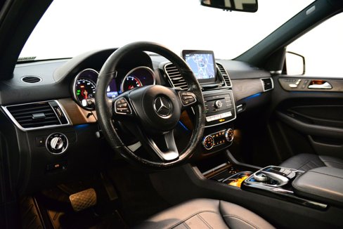 Used 2019 Mercedes-Benz GLS 450 4MATIC image 3