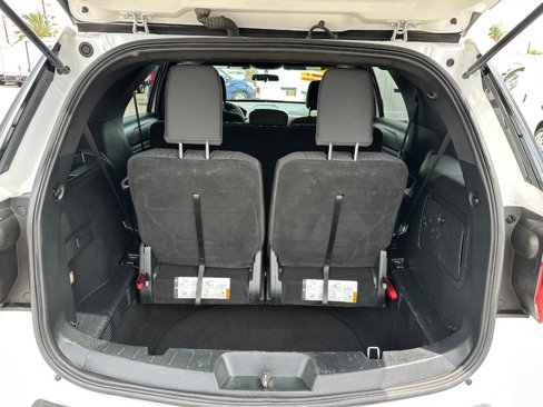 Used 2019 Ford Explorer XLT image 42