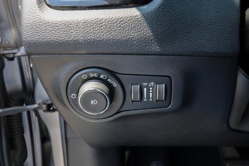 Used 2020 Jeep Compass Limited image 47