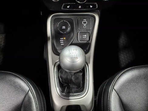 Used 2018 Jeep Compass Latitude w/ Cold Weather Group image 53