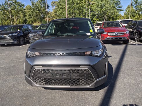Used 2023 Kia Soul LX image 3