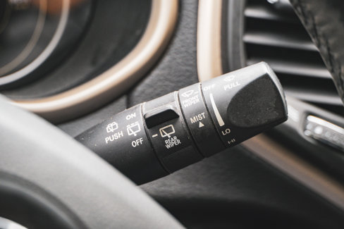 Used 2016 Jeep Cherokee Limited image 37