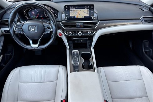 Used 2020 Honda Accord Touring image 15