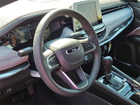 New 2025 Jeep Compass Sport image 10
