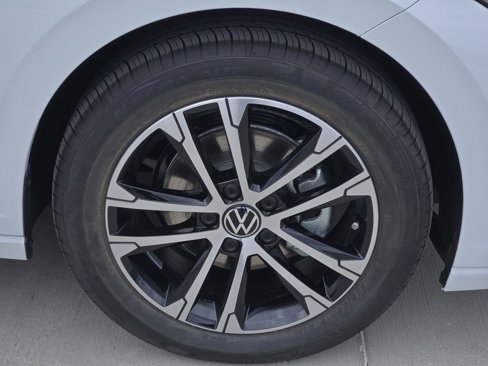 New 2025 Volkswagen Jetta Sport image 7