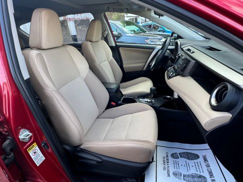 Used 2015 Toyota RAV4 XLE image 21