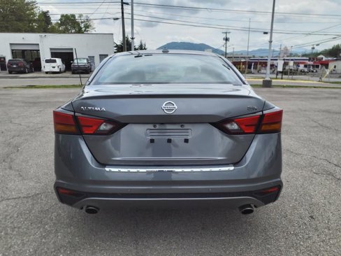 Used 2022 Nissan Altima 2.5 SR image 5