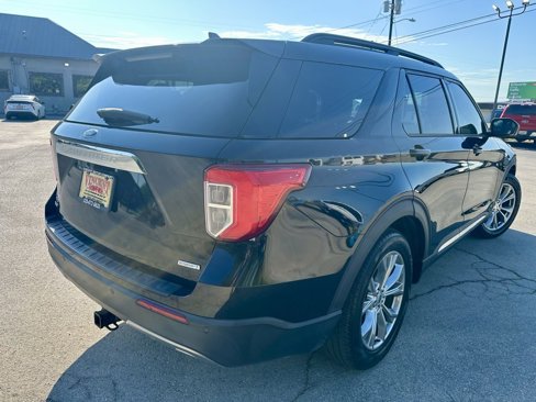 Used 2020 Ford Explorer XLT w/ Equipment Group 202A image 5