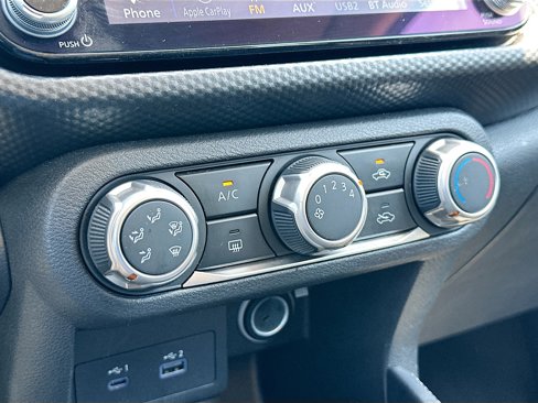 Certified 2023 Nissan Kicks SV image 14