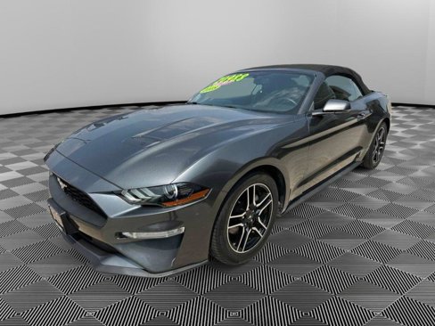 Used 2018 Ford Mustang Premium image 7