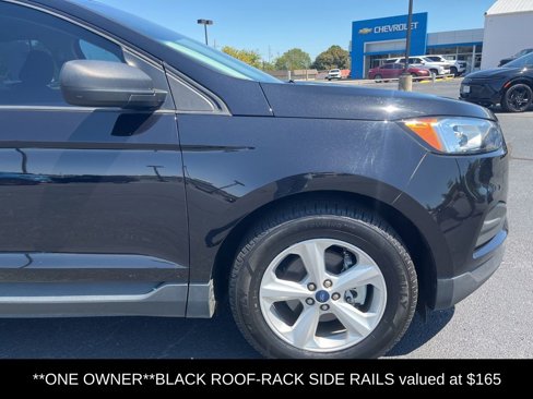 Used 2020 Ford Edge SE image 2