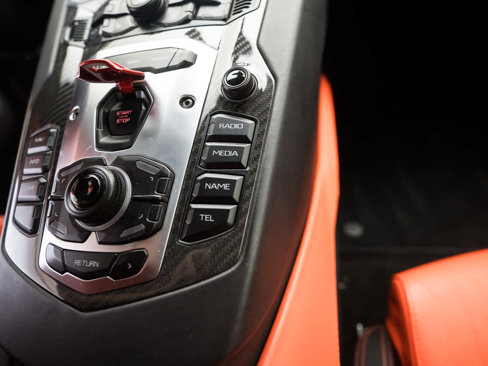 Used 2014 Lamborghini Aventador LP 700-4 image 27