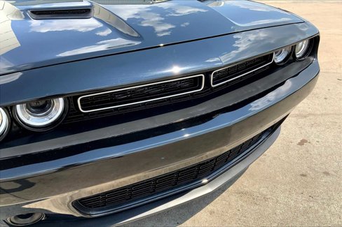 Used 2019 Dodge Challenger SXT image 26