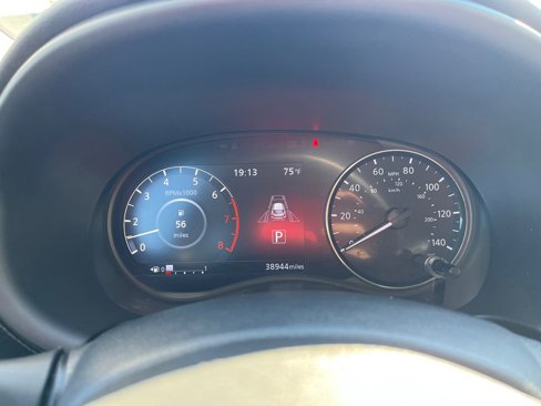 Used 2024 Nissan Kicks SV image 19