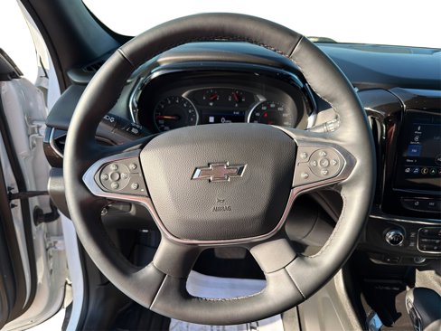 Used 2023 Chevrolet Traverse RS image 15