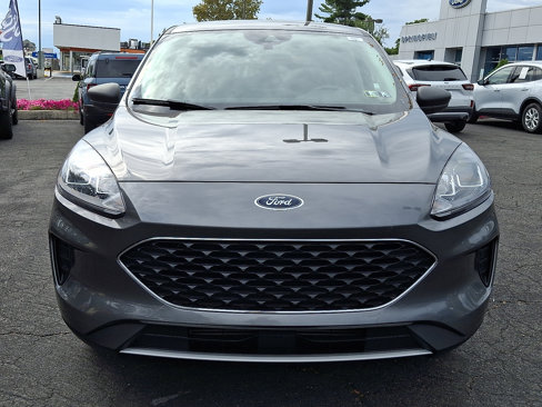 Certified 2022 Ford Escape SE w/ Convenience Package image 2