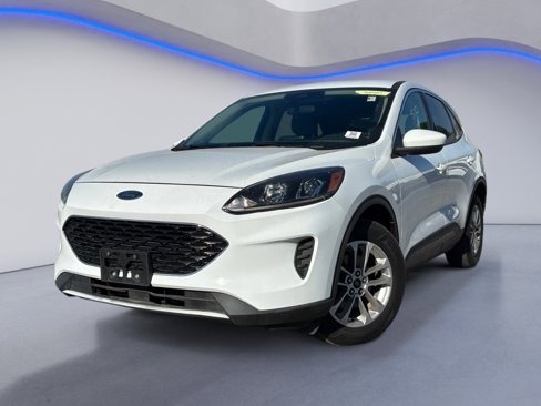 Used 2020 Ford Escape SE image 2