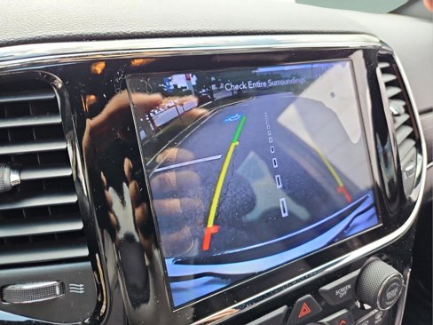 Used 2020 Jeep Grand Cherokee Limited image 27