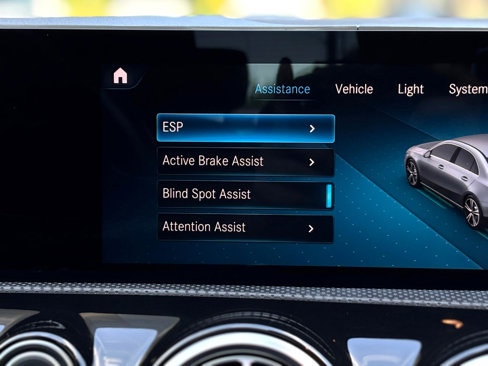 Used 2019 Mercedes-Benz A 220 image 3