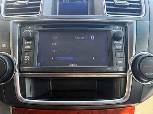 Used 2013 Toyota Highlander Limited image 15
