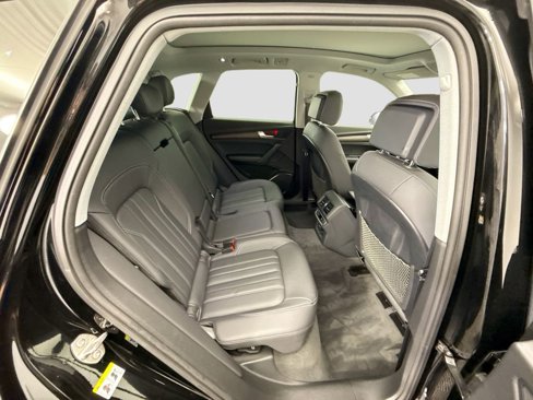 Used 2023 Audi Q5 2.0T Premium w/ Convenience Package image 20
