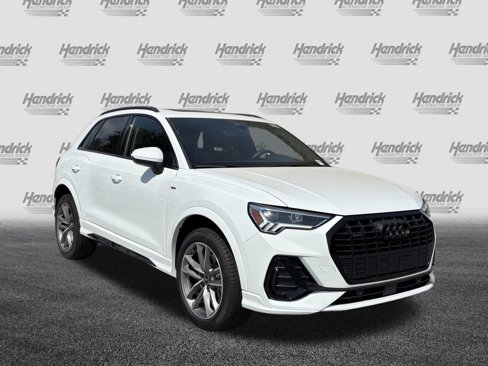 Used 2024 Audi Q3 2.0T Premium image 2