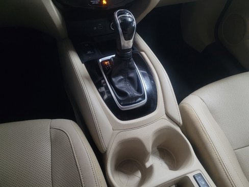 Used 2020 Nissan Rogue SL image 26