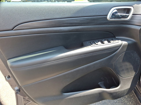 Certified 2019 Jeep Grand Cherokee Altitude image 12
