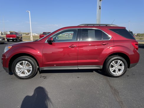 Used 2011 Chevrolet Equinox LT w/ Driver Convenience Package image 2