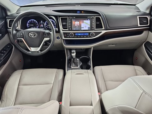 Used 2014 Toyota Highlander Limited image 14