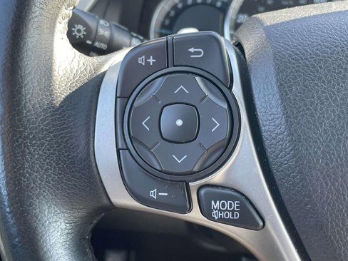 Used 2014 Toyota Camry image 9