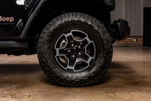 Used 2023 Jeep Gladiator Mojave image 11